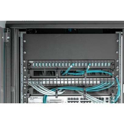 RACK-Z-BLIND-3HE-SW